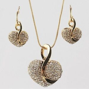 Women's Yellow Gold Filled & Crystal Heart Shaped Necklace Earrings Jewelry -New